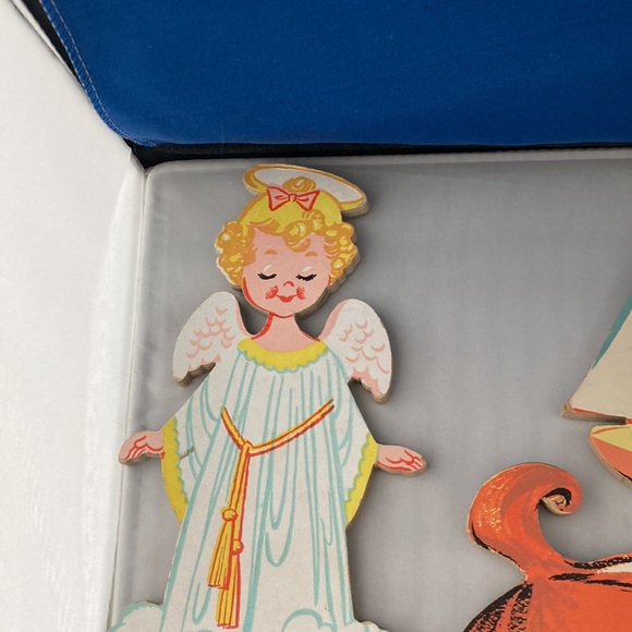 Vintage wall plaques for children’s room - Picture 4 of 5